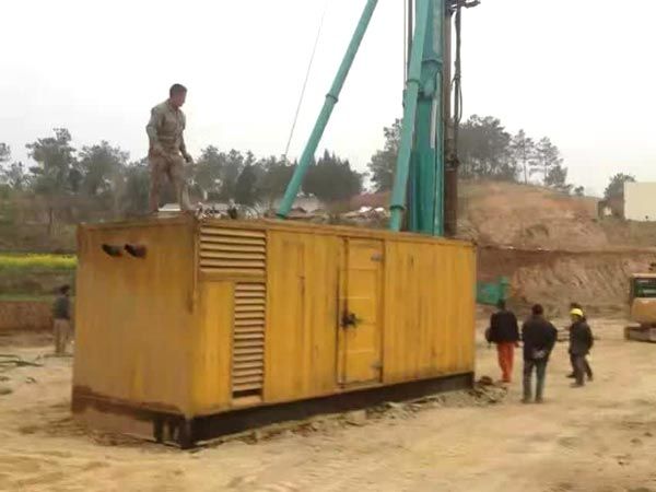 平和如何判断水冷式机油散热器密封件是否需要更换？